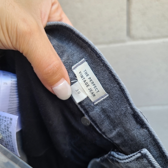 Madewell | The Perfect Vintage Jean in Connell Wash: Ripped Edition Style MC500 - Picture 10 of 12